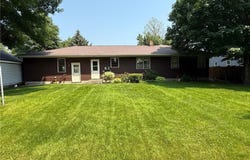 104 2nd Avenue NW, Fairfax, MN 55332