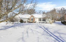 655 W Thrush Avenue, Crestline, OH 44827