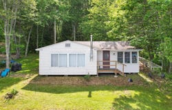 19 Davis Lane, Burnham, ME 04922