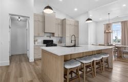 4084 Chevoit, Phelan, CA 92371