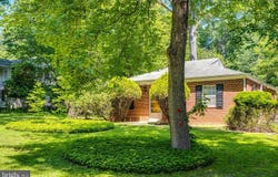 9216 WEANT DR, GREAT FALLS, VA 22066