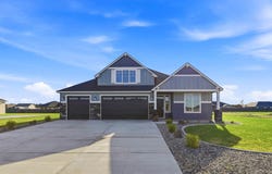 6627 Lazy B Dr, Pasco, WA 99301