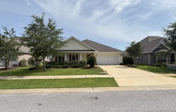 400 Lilly Bell Lane, Freeport, FL 32439