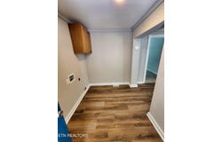 918 5th St, Jellico, TN 37762