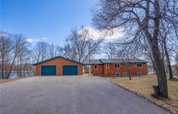 4301 195th Avenue NE, New London Twp, MN 56273