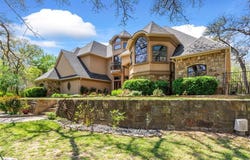 9 Eagle Point N, Azle, TX 76020