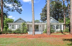 215 S Grape Street, Pinebluff, NC 28373