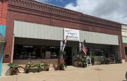120 E Main Street, Independence, KS 67301