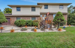 107 Amity Avenue, Old Forge, PA 18518