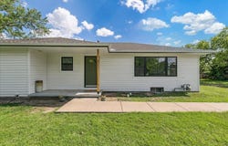 321 W 8th, Andover, KS 67002