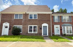 1365 White Birch LN, Virginia Beach, VA 23456