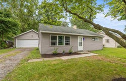 1047 Brookdale Drive, New Haven, IN 46774