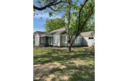 1715 N Oak Avenue, Mineral Wells, TX 76067