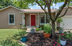 435 Harrison Lane, Hurst, TX 76053