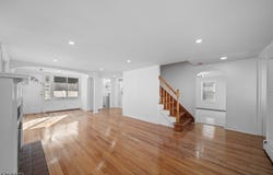 7 Weaver St, Little Falls Twp., NJ 07424-1127