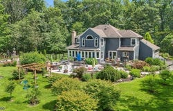14 Indian Run Rd, Washington Twp., NJ 07853-3403