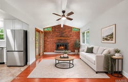12540 Starspur Lane, St Louis, MO 63146