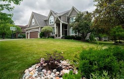13100 W 127th Place, Overland Park, KS 66213