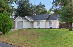 136 Oak Terrace Drive, Crestview, FL 32539