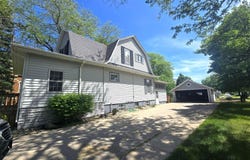 210 W 4th St, Miller, SD 57362