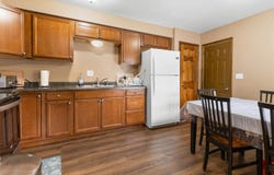 1208 GROVE Street, MENASHA, WI 54952-2012