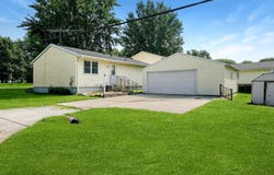 1202 Fulton Street, Waterloo, IA 50707