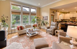 1510 CRESTVIEW DR, Silverton, OR 97381