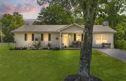 251 Clearcreek Road, Irvine, KY 40336