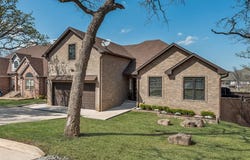 101 Manito Cove, Lake Kiowa, TX 76240