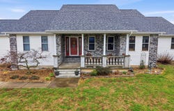 1080 E 383rd Road, Bolivar, MO 65613