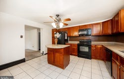 222 COLLINGDALE AVENUE, COLLINGDALE, PA 19023