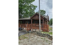 462 Jellystone Avenue, Hollister, MO 65672
