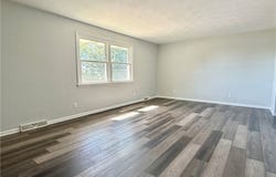 47 East St, New Cumberland, WV 26047
