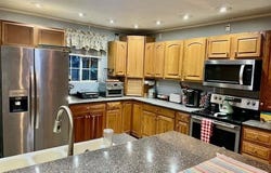 916 E Clark St., Vermillion, SD 57069