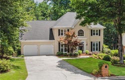 320 Welwyn Walk, Alpharetta, GA 30022