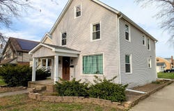 8627 School Street, Morton Grove, IL 60053