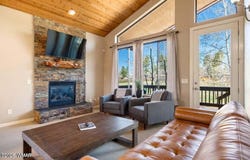 1400 W Navajo Lane, Lakeside, AZ 85929