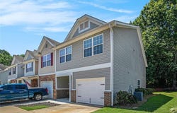 4787 BEACON RIDGE Lane, Flowery Branch, GA 30542