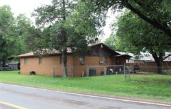 610 S 3rd Street, Knox City, TX 79529