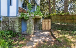 2 Malden Ave, Saugerties, NY 12477