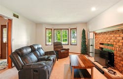 2120 Deerfield Drive, Ashtabula, OH 44004