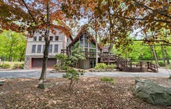 231 Tanglwood Drive, Greentown, PA 18426