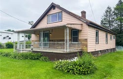 16426 Coolidge Avenue, East Liverpool, OH 43920