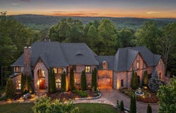 4405 Hawk Ridge Court, Signal Mountain, TN 37377
