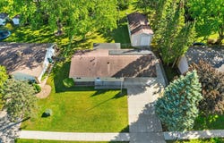 1086 Lowell Drive, Apple Valley, MN 55124