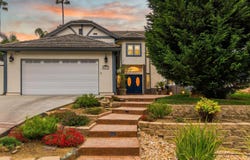 6823 Corintia St, Carlsbad, CA 92009