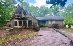 1028  Dora Dr, Grenada, MS 38901