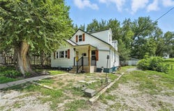 335 N Neconi Avenue, Bonner Springs, KS 66012