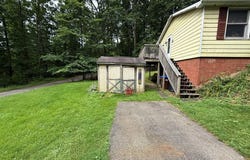 7 Hayes, Franklin, PA 16323