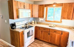 2177 Par Drive, Akron, OH 44312